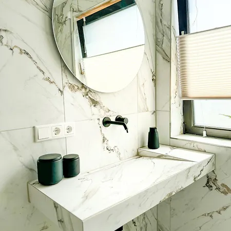 Leonardo I Freistehende Badwanne 아파트 뷔르츠부르크